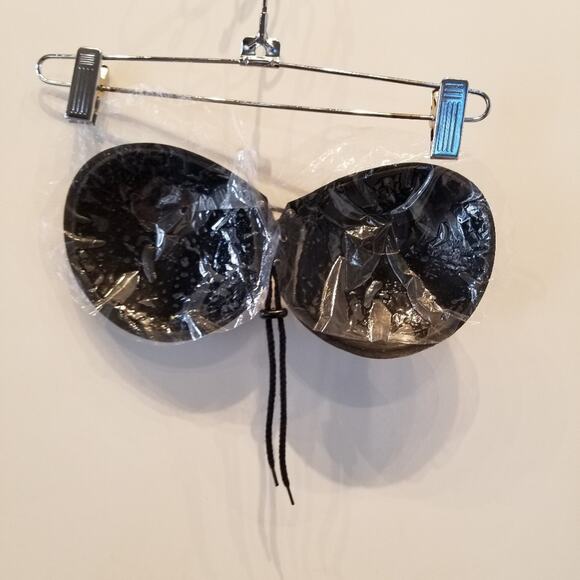 The Natural Lace-Up Strapless Adhesive Bra Backless Cleavage Enhancer Size B - Picture 5 of 10